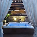 Arel Luxury House *